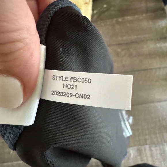 J.CREW NWT Textured curved-waist cheeky bikini bottom Navy Size Small - Picture 5 of 5